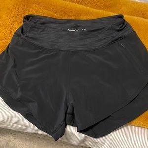 Outdoor Voices Hudson 4” shorts